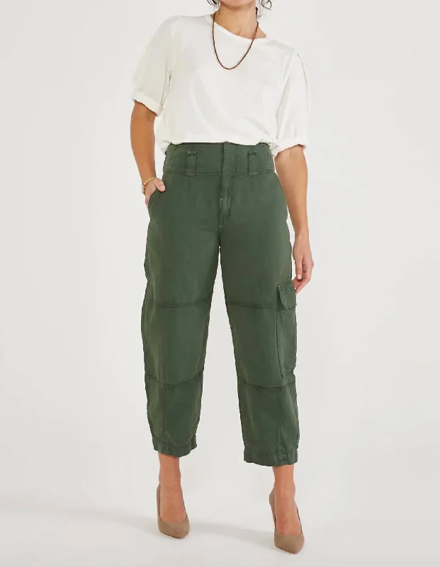 women's plus-size pantsJuni Relaxed Cargo Pant In Forest Green