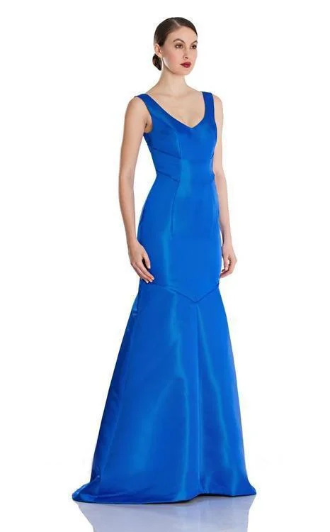 Formal Dress for Ballet PerformancesTheia - 882098SC Sleeveless Piping Detail Satin Trumpet Gown