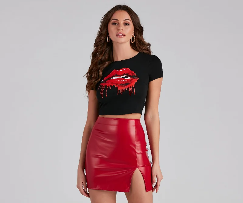 women's T-shirts for summerPucker Up Painted Lips Graphic Tee