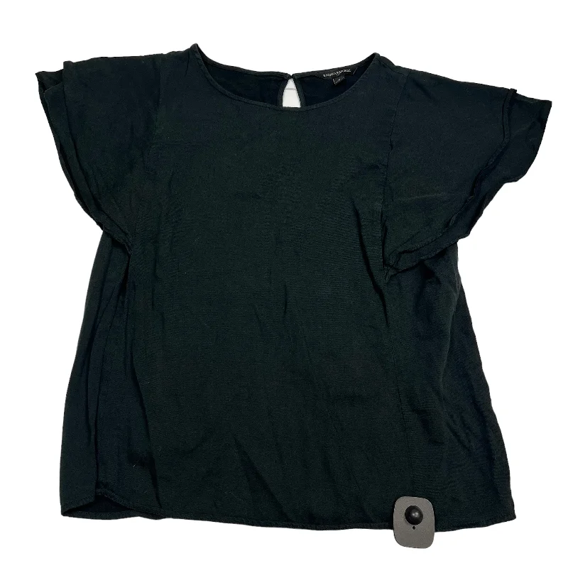 women's tops for those who want to make a bold fashion statement with their choice of topsBlack Top Sleeveless Banana Republic, Size S