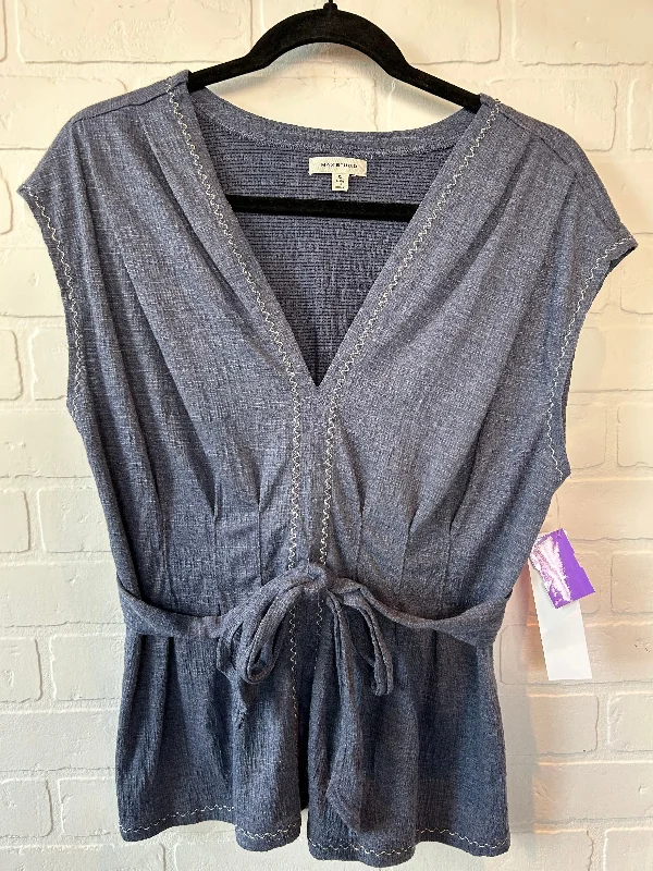 women's tops for those who want to invest in timeless piecesBlue Top Sleeveless Max Studio, Size Xl