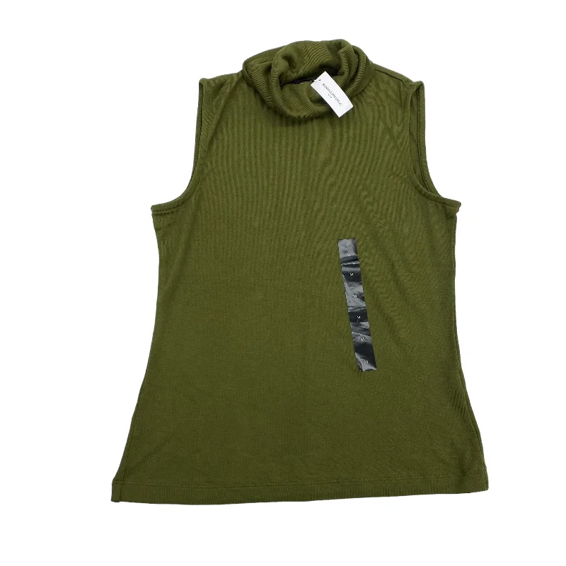 women's tops for those who want to create outfits that reflect their personal style and sense of fashionGreen Top Sleeveless Banana Republic, Size M