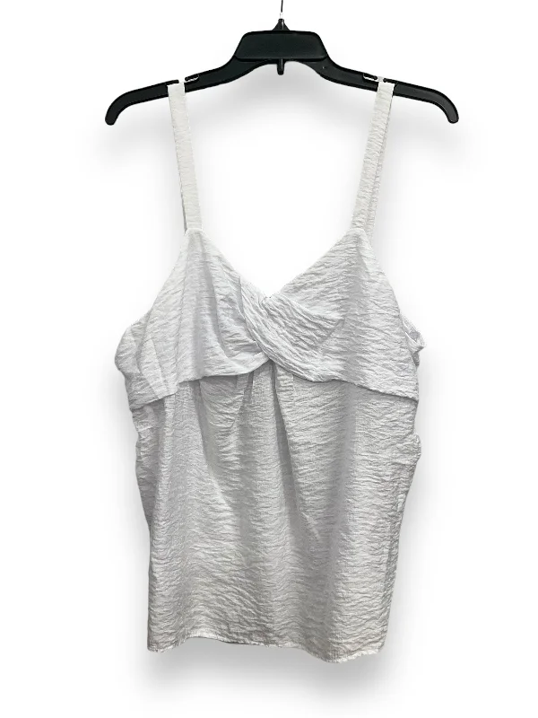 trendy women's topsWhite Top Sleeveless Simply Vera, Size Xl