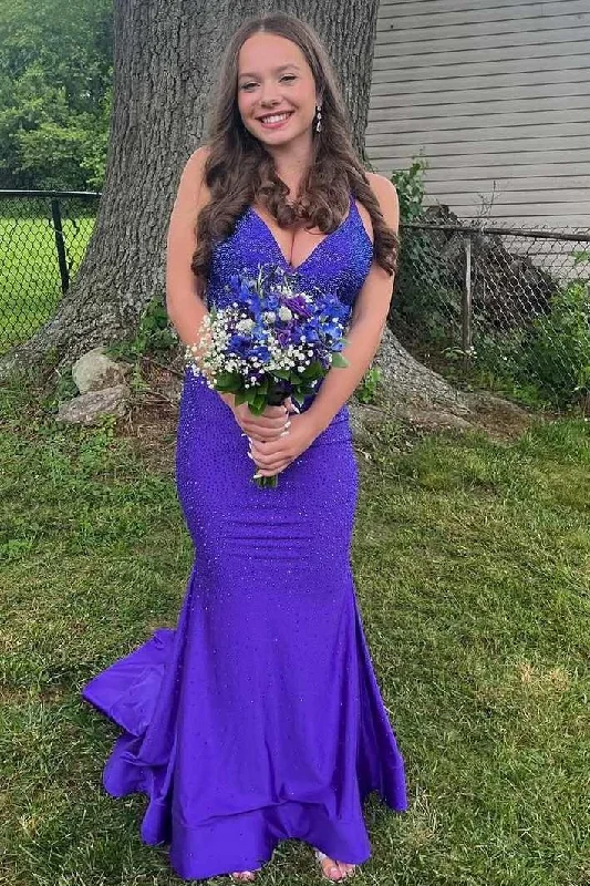 prom dress accessoriesSpaghetti Straps V-Neck Mermaid Sleeveless Long Prom Dress with Rhinestone